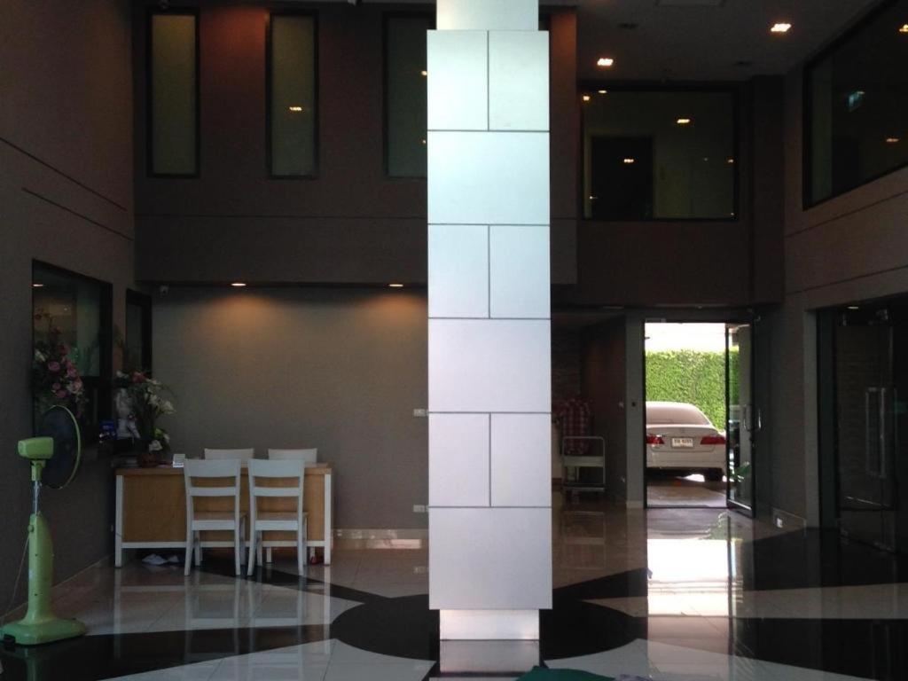 Ipremium Sukhumvit 81 Hotel Bangkok Exterior foto